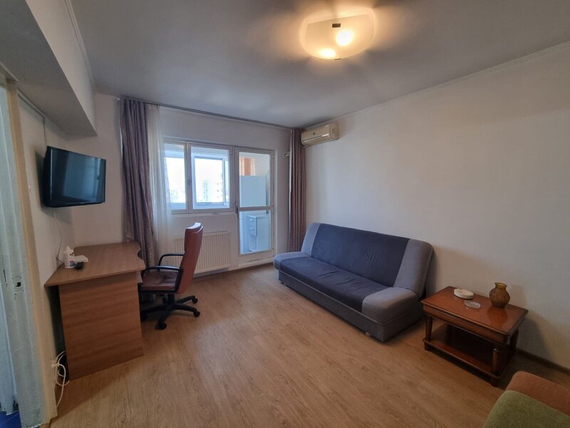 Mega Mall Piata Delfinului inchiriere garsoniera