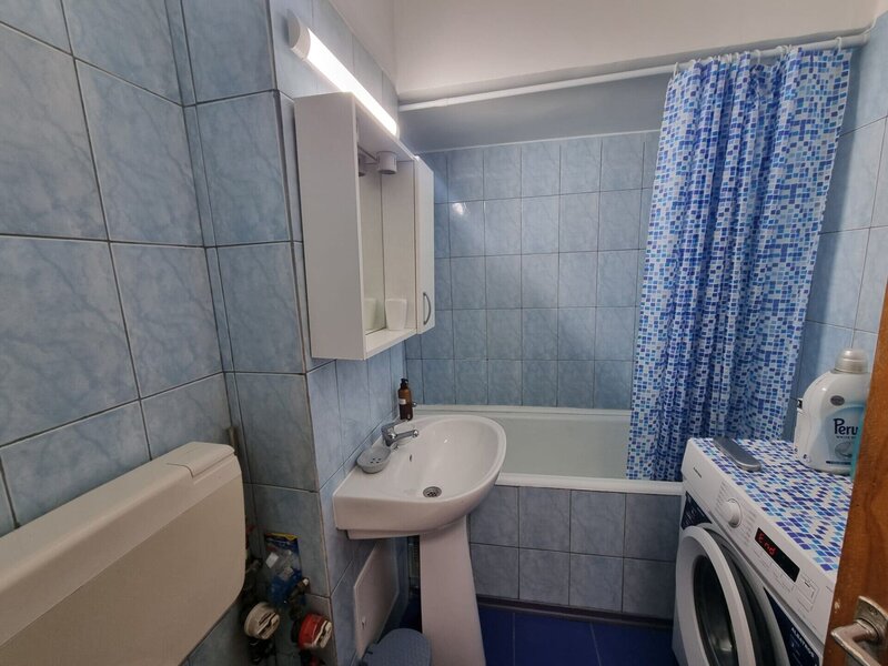 Piata Delfinului Mega Mall inchiriere garsoniera